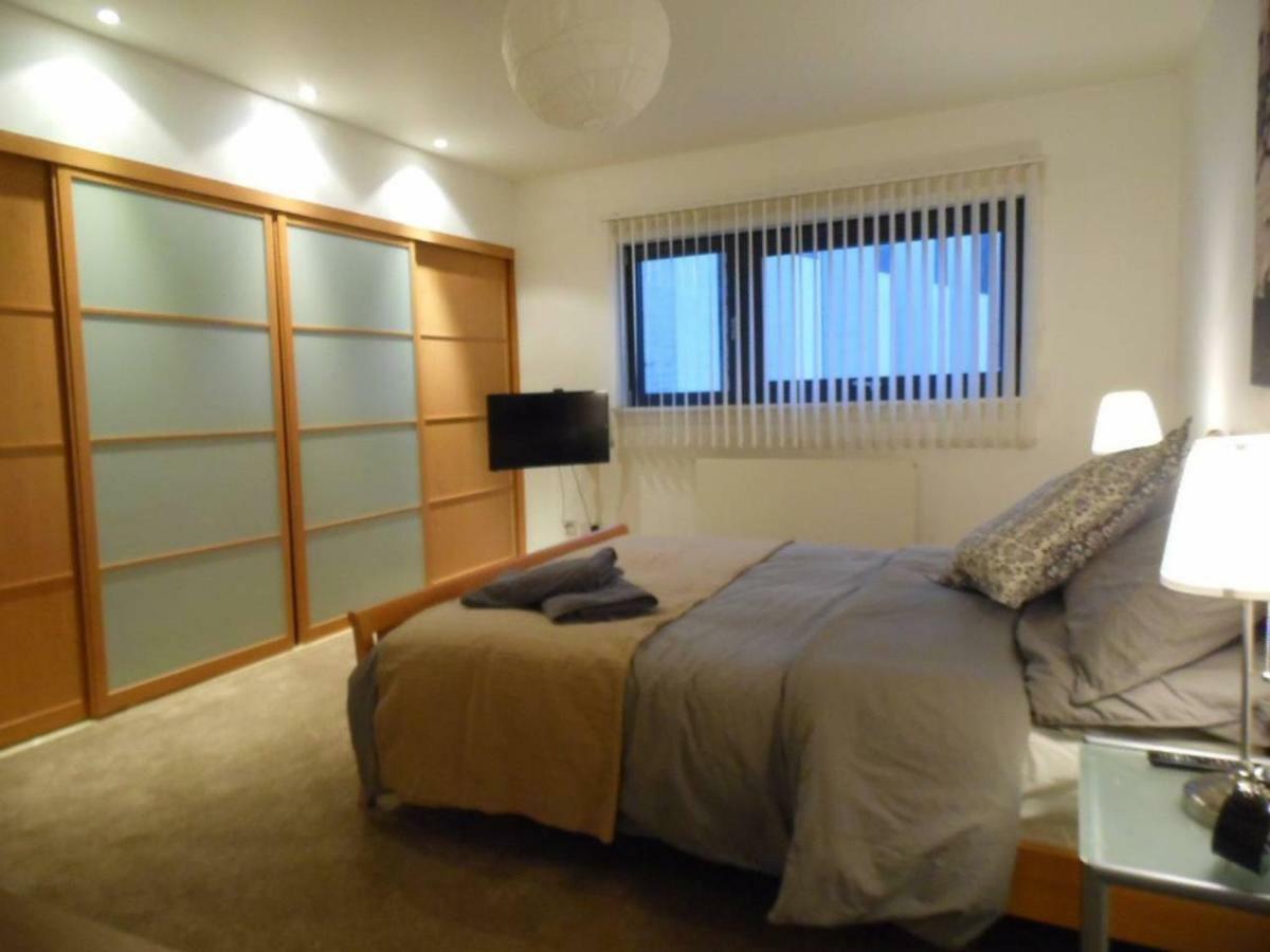 Modern 2-Bedroom Apt Near Sse Hydro And Sec Glasgow Bagian luar foto